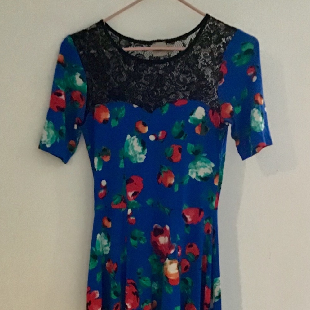 Lace Insert Floral Dress